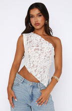 Navela | One Shoulder Lace Top