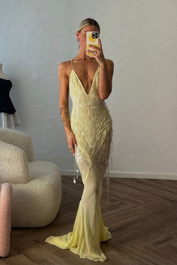 Navela | V-Neck Sleeveless Maxi Dress