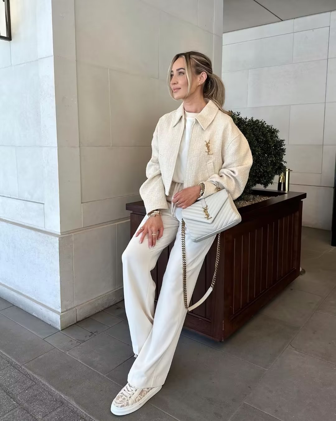 Navela | Elegant Boucle Jacket