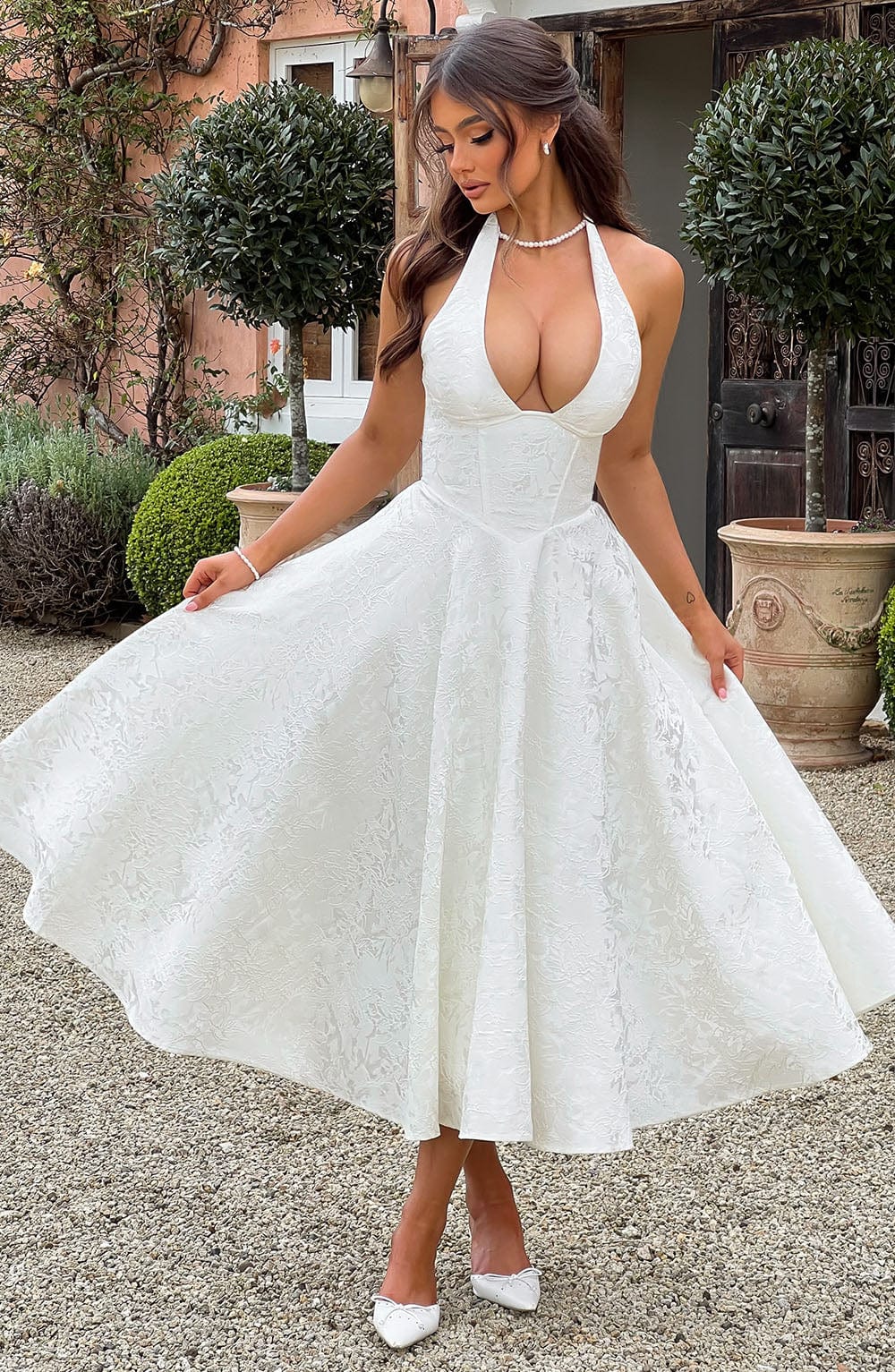 Navela | Halter Sleeveless Midi Dress